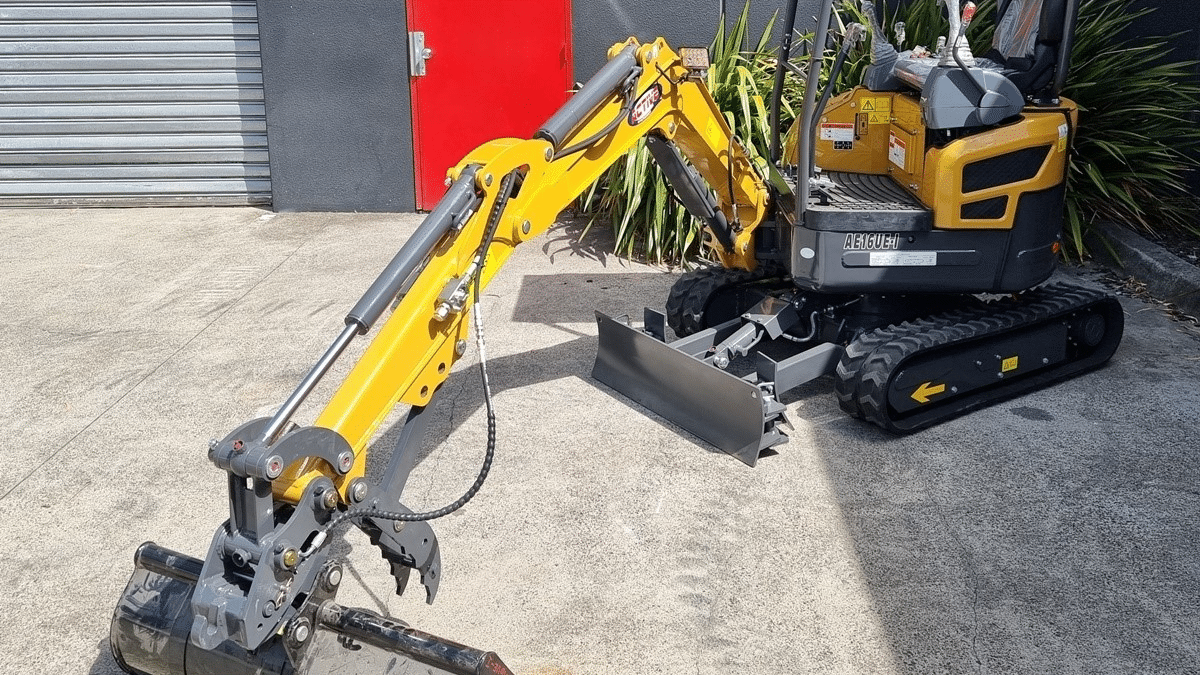 2025 New Active Machinery AE16UE-I Excavators
