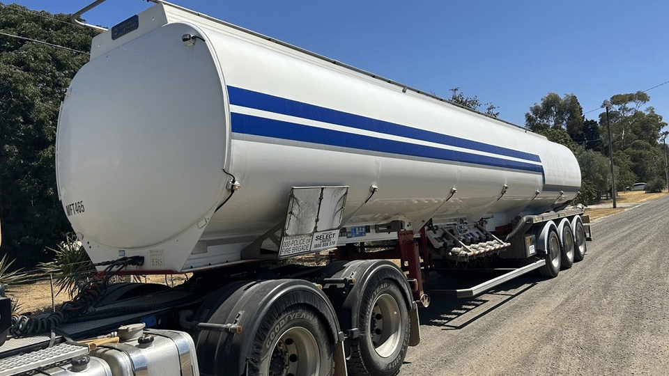 2012 Used MARSHALL LETHLEAN Triaxle Aluminium Fuel Tanker Tanker Truck