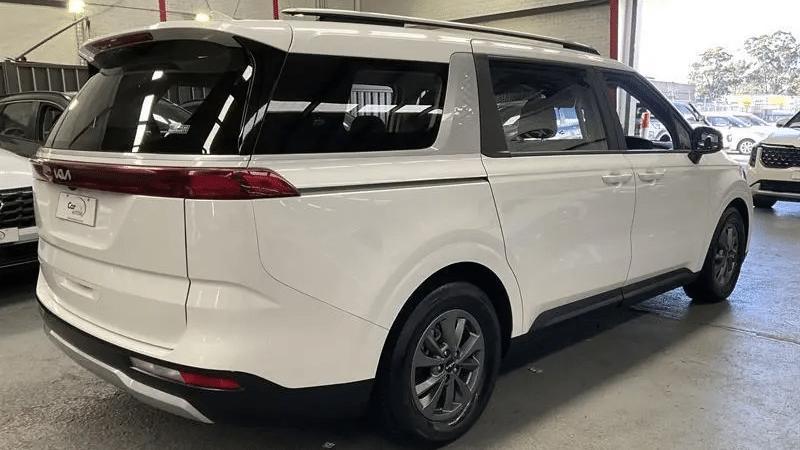2023 Used Kia Carnival Wagon
