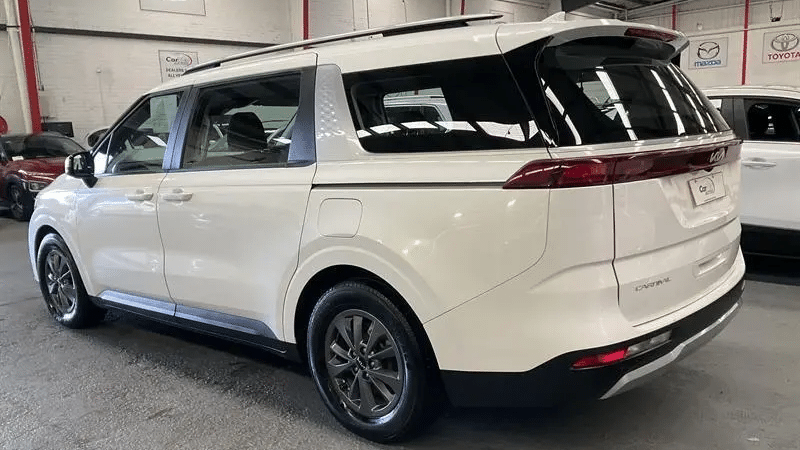 2022 Used Kia Carnival Wagon