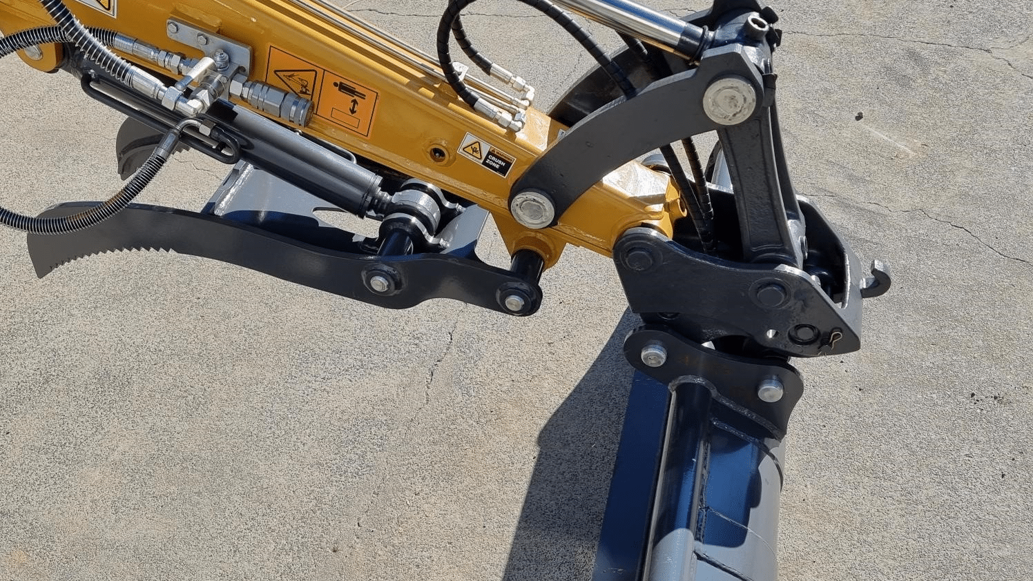 2025 New Active Machinery AE40UE-IIS Excavators