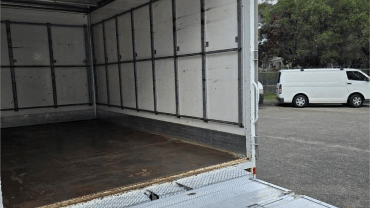 2019 Used Isuzu 45-150 Pantech