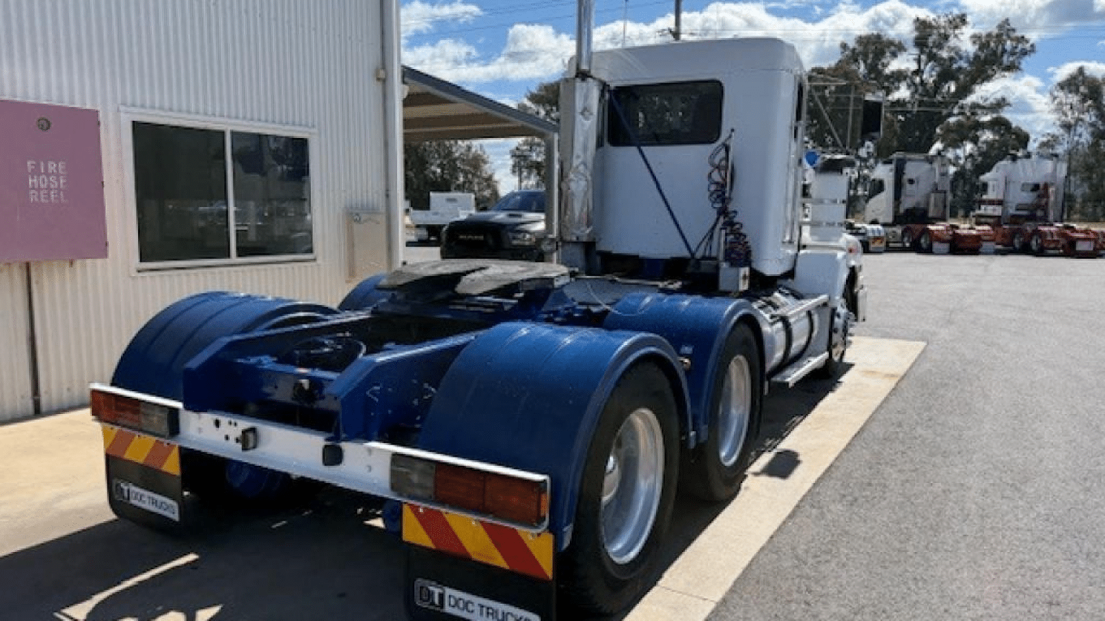 2002 Used Kenworth T401 Prime Mover