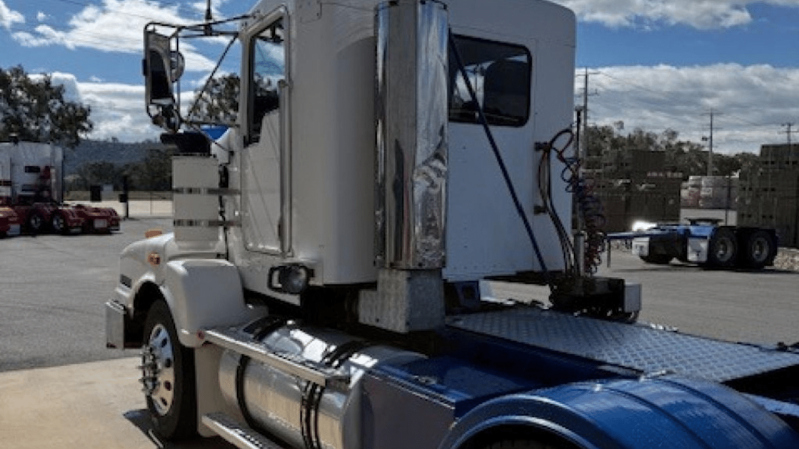 2002 Used Kenworth T401 Prime Mover