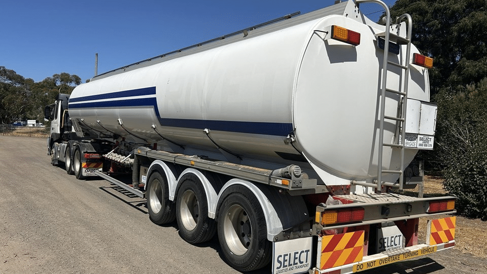 2012 Used MARSHALL LETHLEAN Triaxle Aluminium Fuel Tanker Tanker Truck