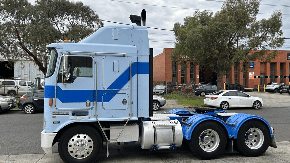 2004 Used Kenworth K104 Prime Mover