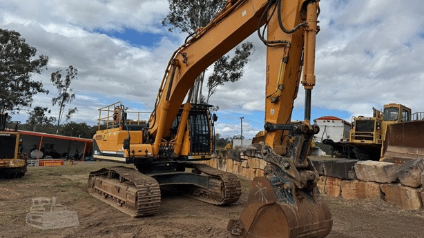 2016 Used Hyundai ROBEX 380 LC-9 Excavators