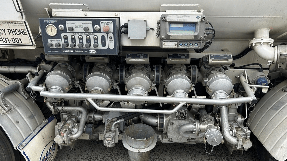 2008 Used Volvo Trucks FM Tanker Truck