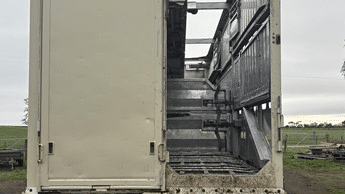 2016 Used Kenworth K200 Livestock Truck