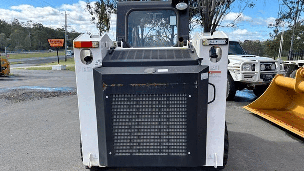 2025 Used Ozziquip SL730 Skid Steers