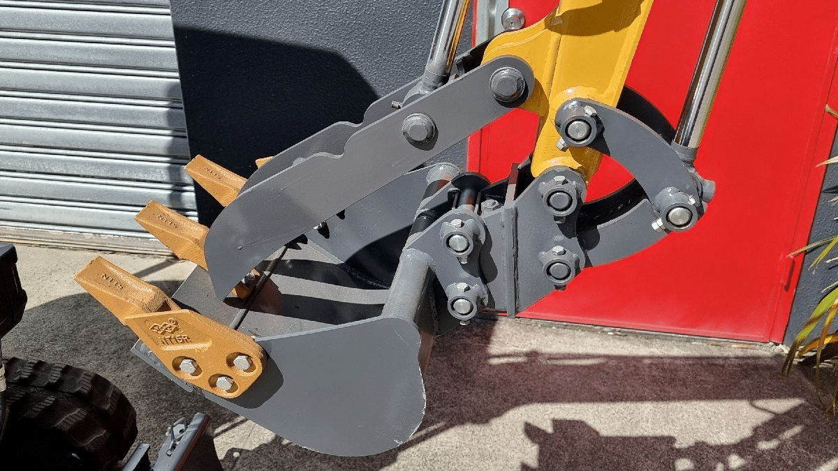 2025 New Active Machinery AE15UE-I Excavators