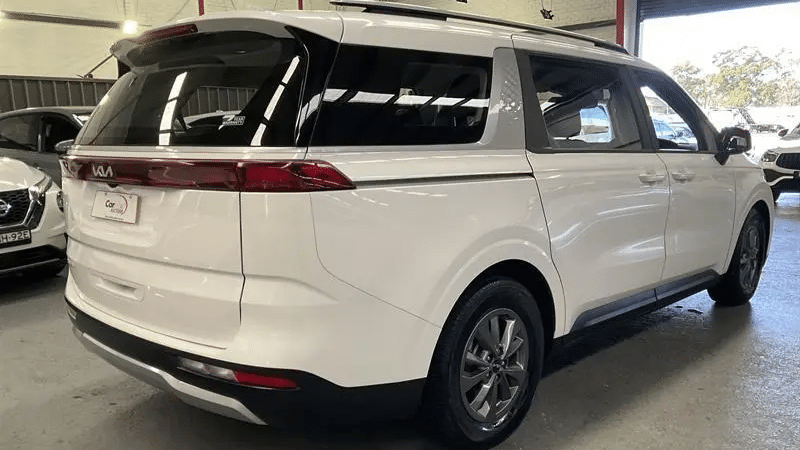 2022 Used Kia Carnival Wagon