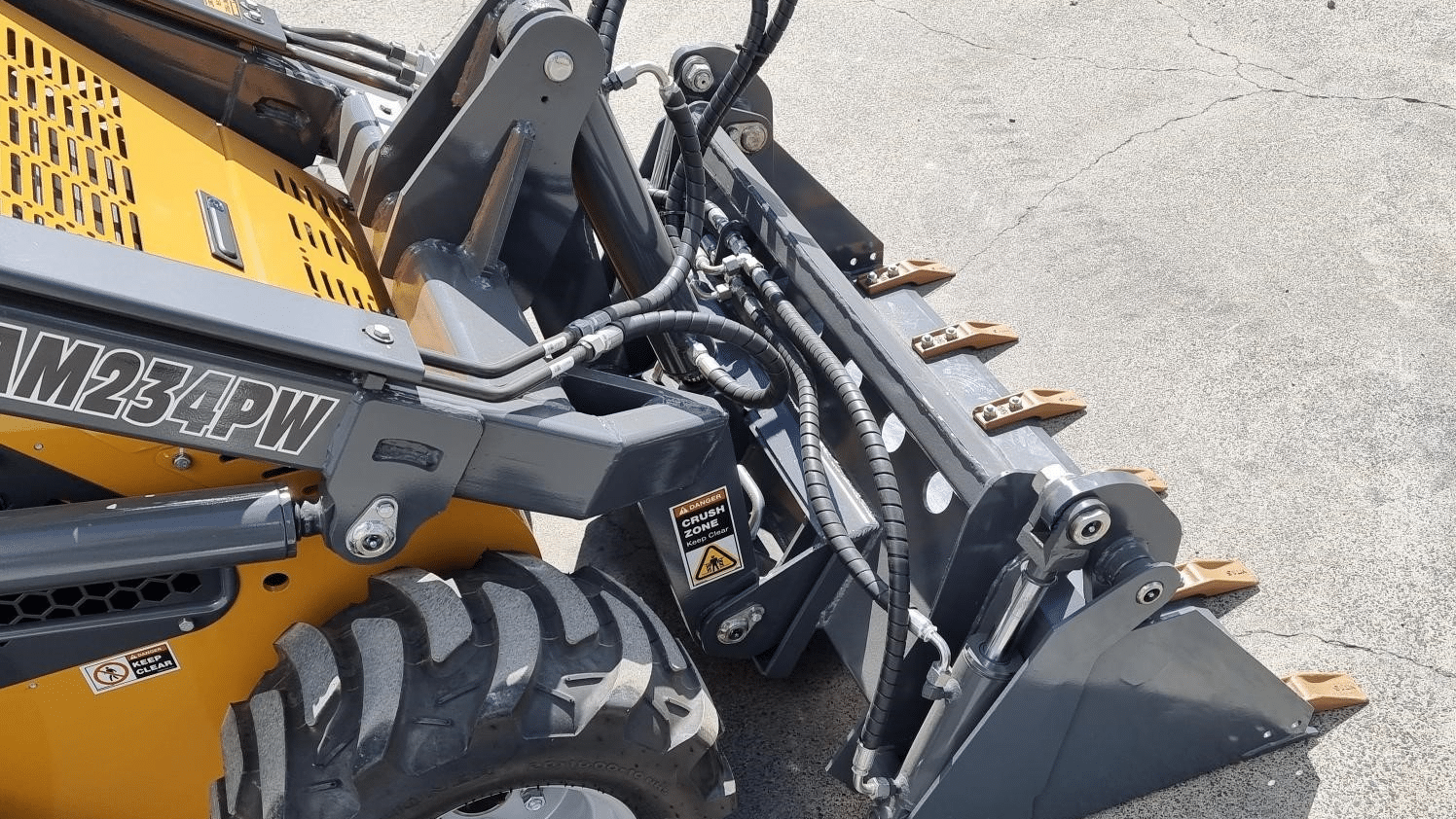 2025 New Active Machinery Commando AM234PW Skid Steers