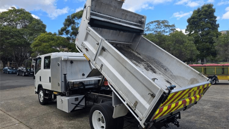 2015 Used Isuzu NQR Tipper