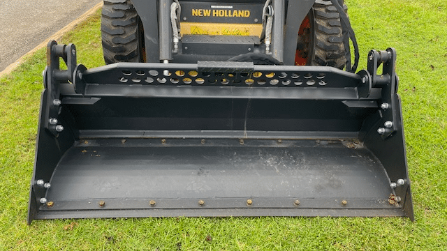2012 Used NEW Holland L220 Skid Steers
