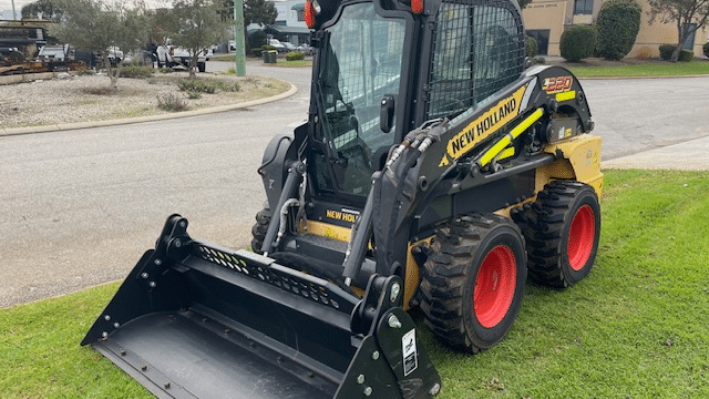 2012 Used NEW Holland L220 Skid Steers