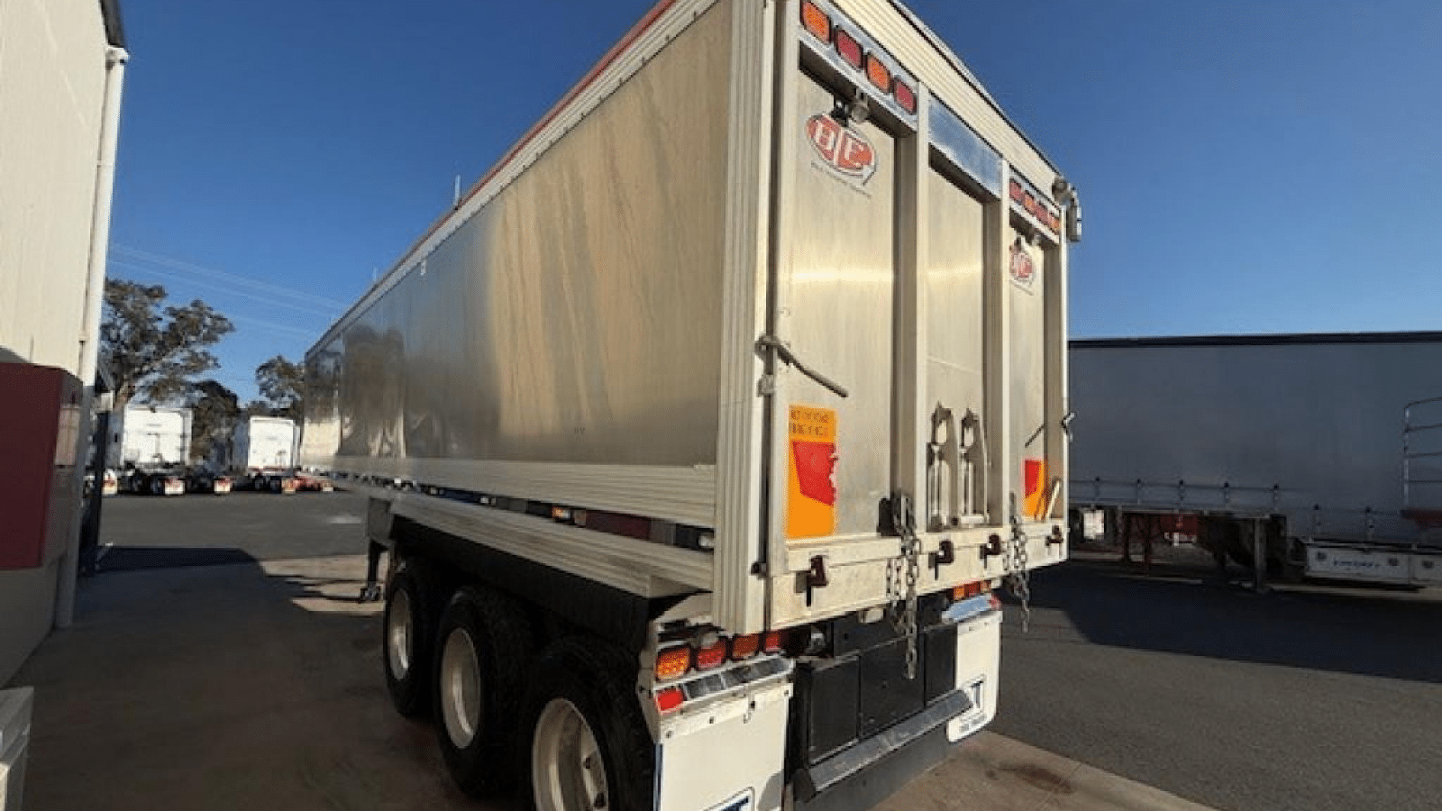 2021 Used BTE Chassis Tipper