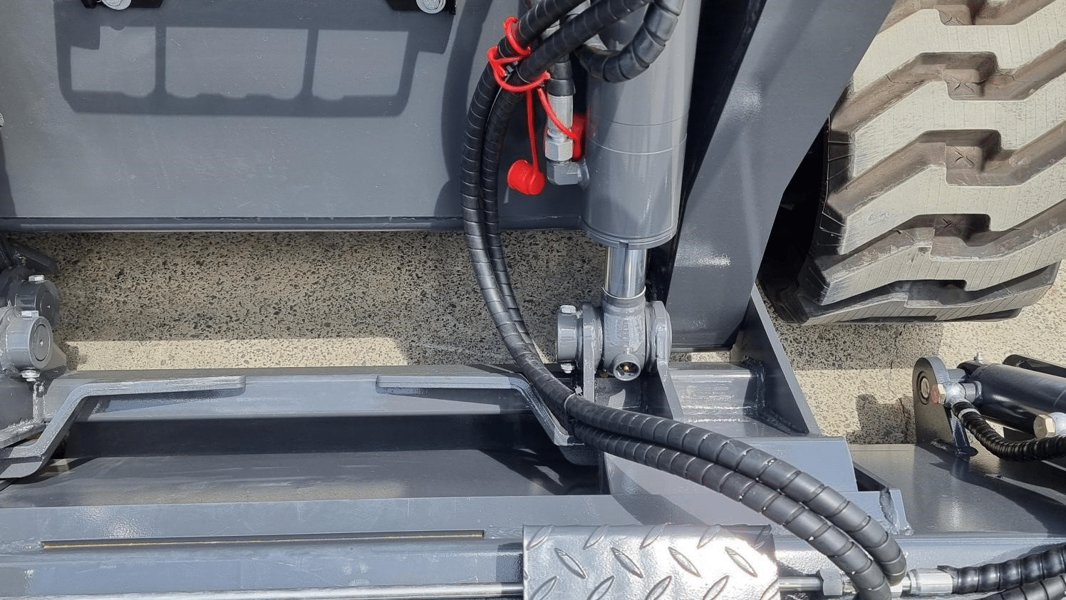 2025 New Active Machinery AS75GT Skid Steers