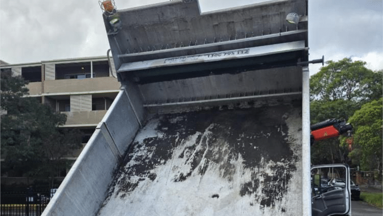 2015 Used Isuzu NQR Tipper