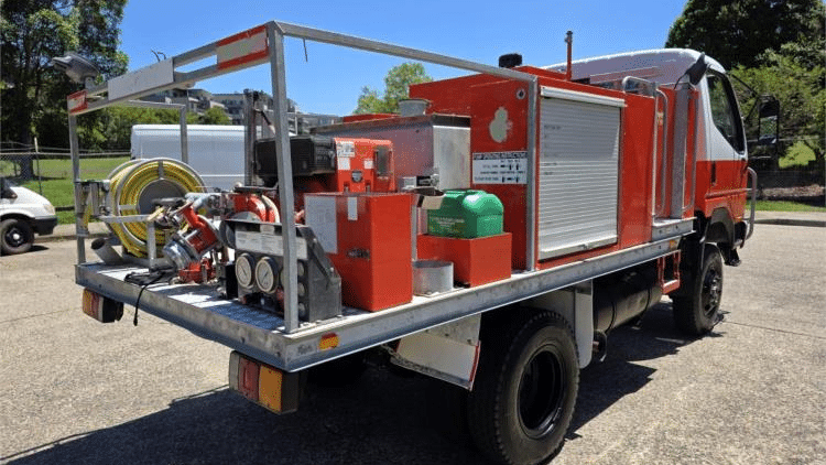 2000 Used Mitsubishi Canter Fire Truck