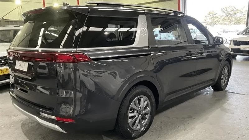 2023 Used Kia Carnival Wagon