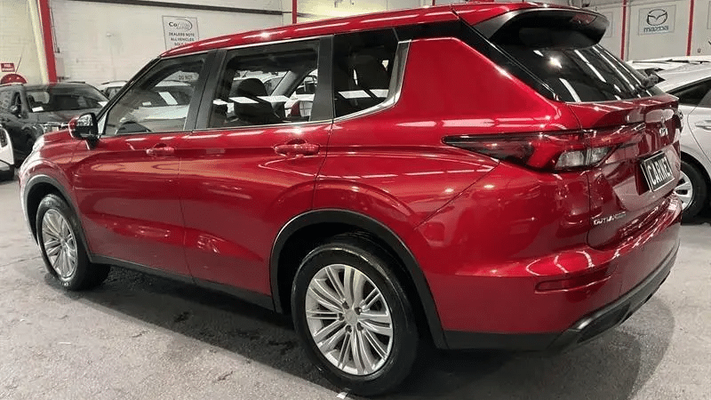 2023 Used Mitsubishi Outlander Wagon