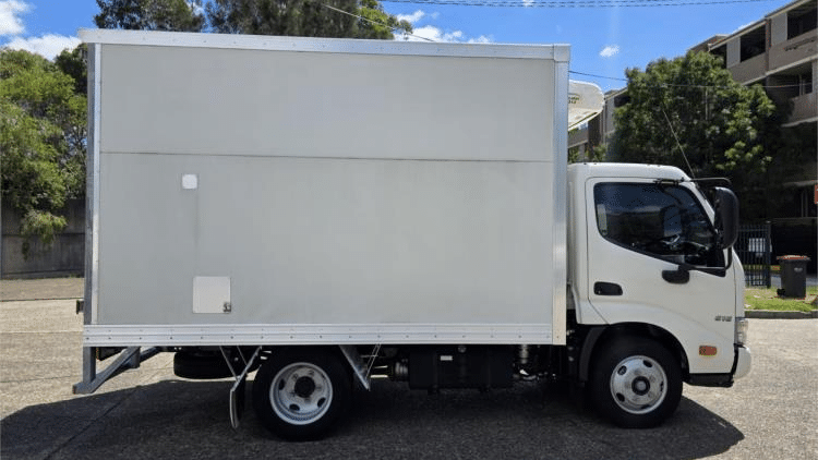 2020 Used Hino Dutro Refrigerated Truck