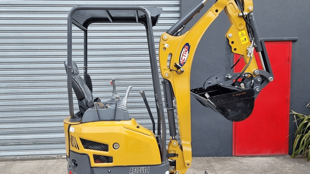 Active Machinery AE18UE-I 1.80 TONNE Excavator