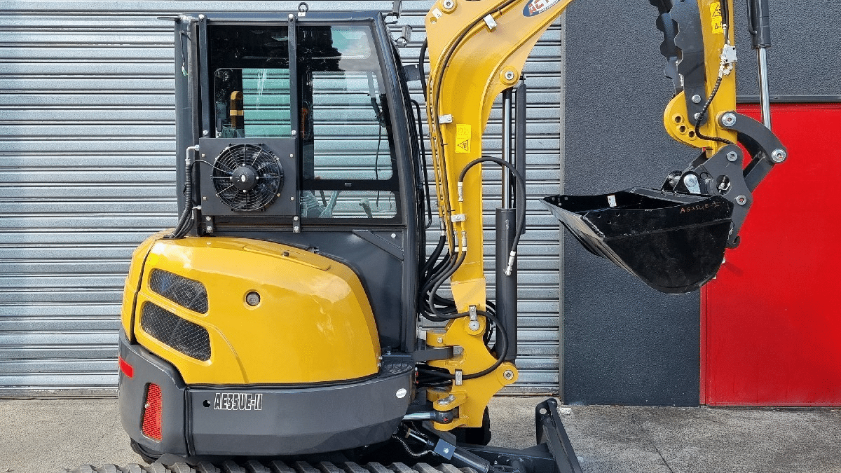 2025 New Active Machinery AE35UE-II Excavators