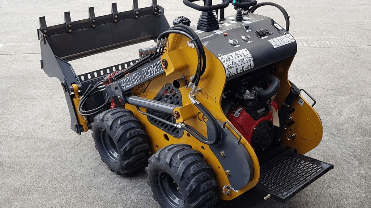 2025 New Active Machinery AM232PW Commando Skid Steers