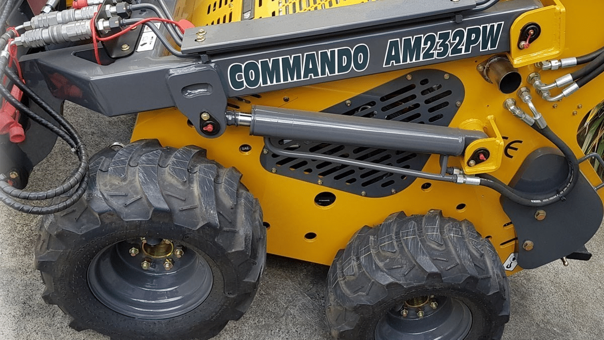 2025 New Active Machinery AM232PW Commando Skid Steers