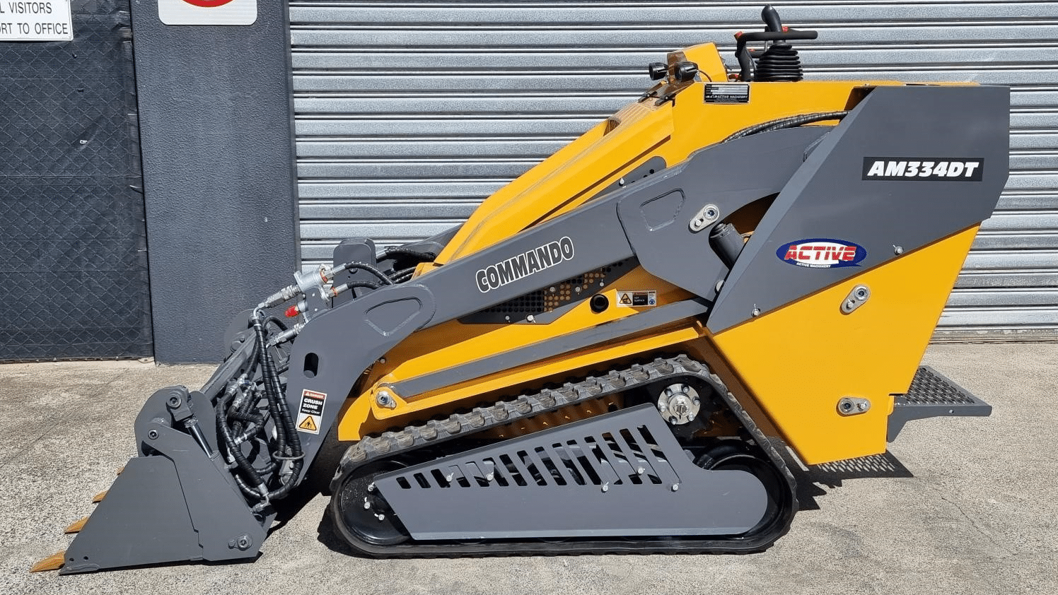 Active Machinery AM334DT Commando Mini Skidsteer