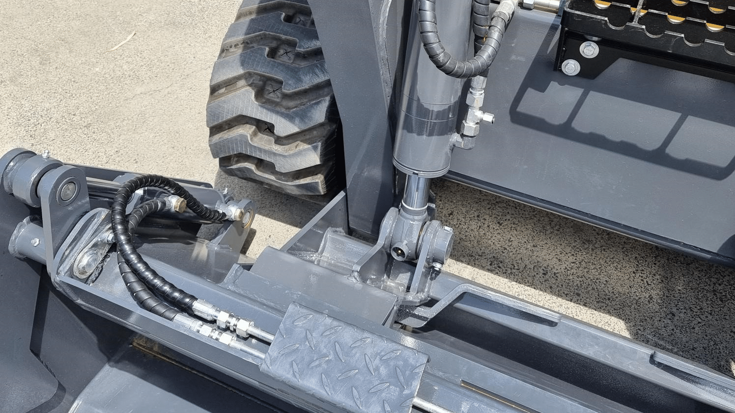 2025 New Active Machinery AS75GT Skid Steers