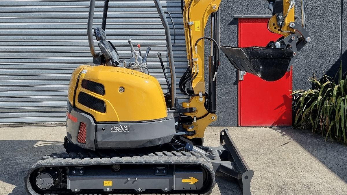 2025 New Active Machinery AE32UE-I Excavators