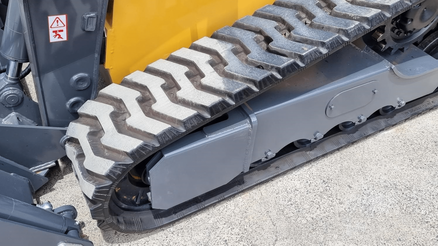 2025 New Active Machinery AS75GT Skid Steers
