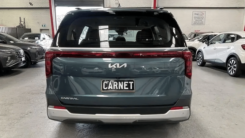 2024 Used Kia Carnival Wagon
