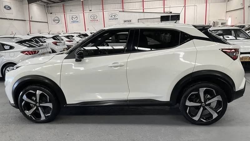 2021 Demo Nissan JUKE Hatchback