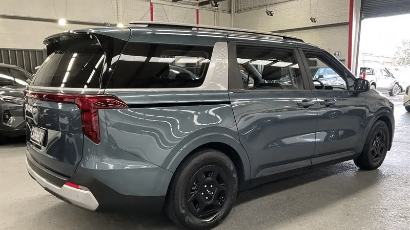 2024 Used Kia Carnival Wagon