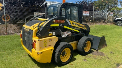 2013 Used NEW Holland L220 Skid Steers