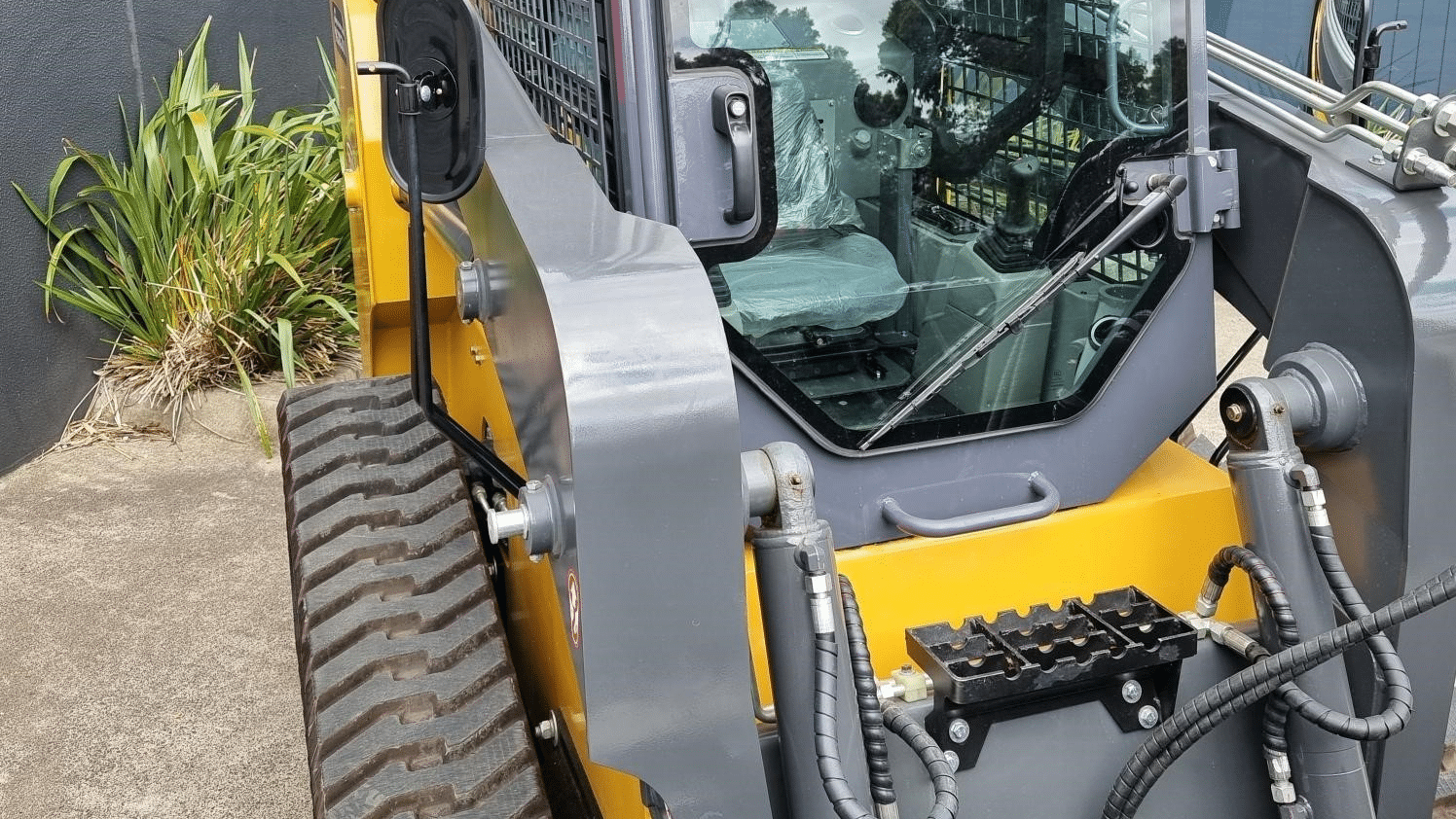 2025 New Active Machinery AS85GT Skid Steers
