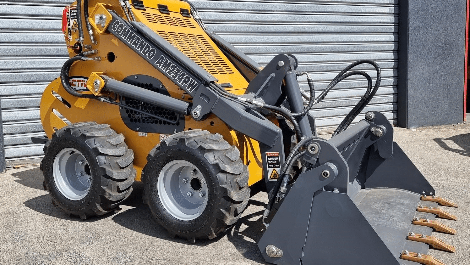 2025 New Active Machinery Commando AM234PW Skid Steers