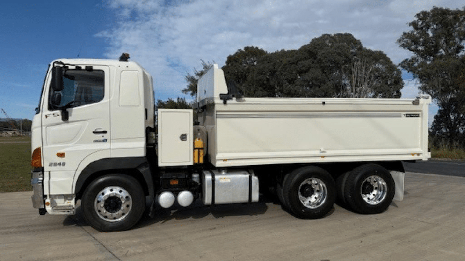 2018 Used Hino Hino FS Tipper