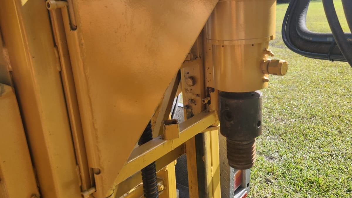 Refurbished Melville Engineering Geotech rig Melville 123 Geotech Drilling Rigs