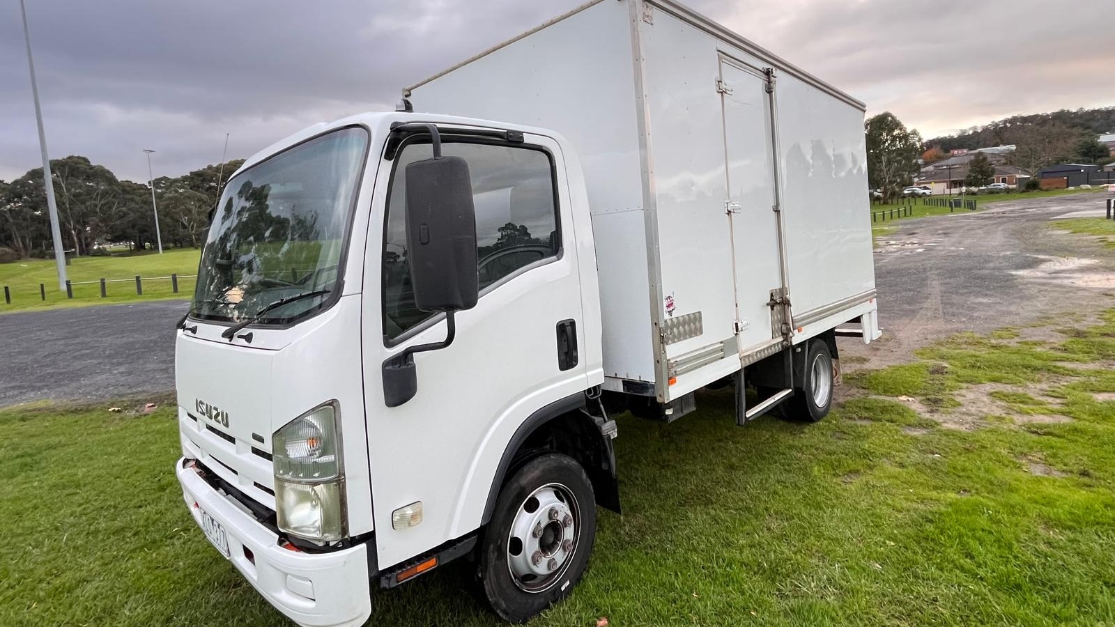 2009 Used Isuzu NPR Pantech