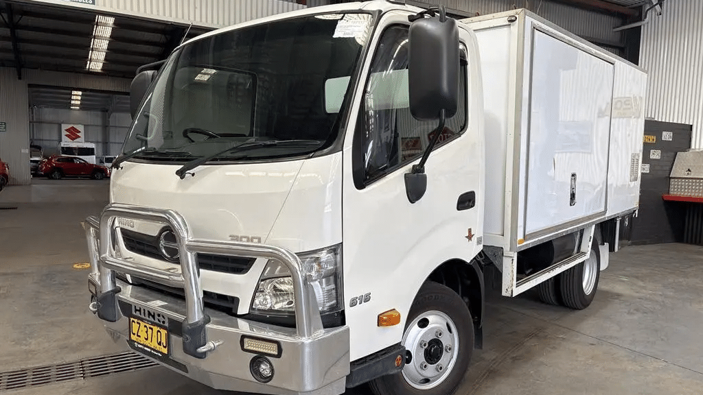 2020 Used Hino 300 Pantech