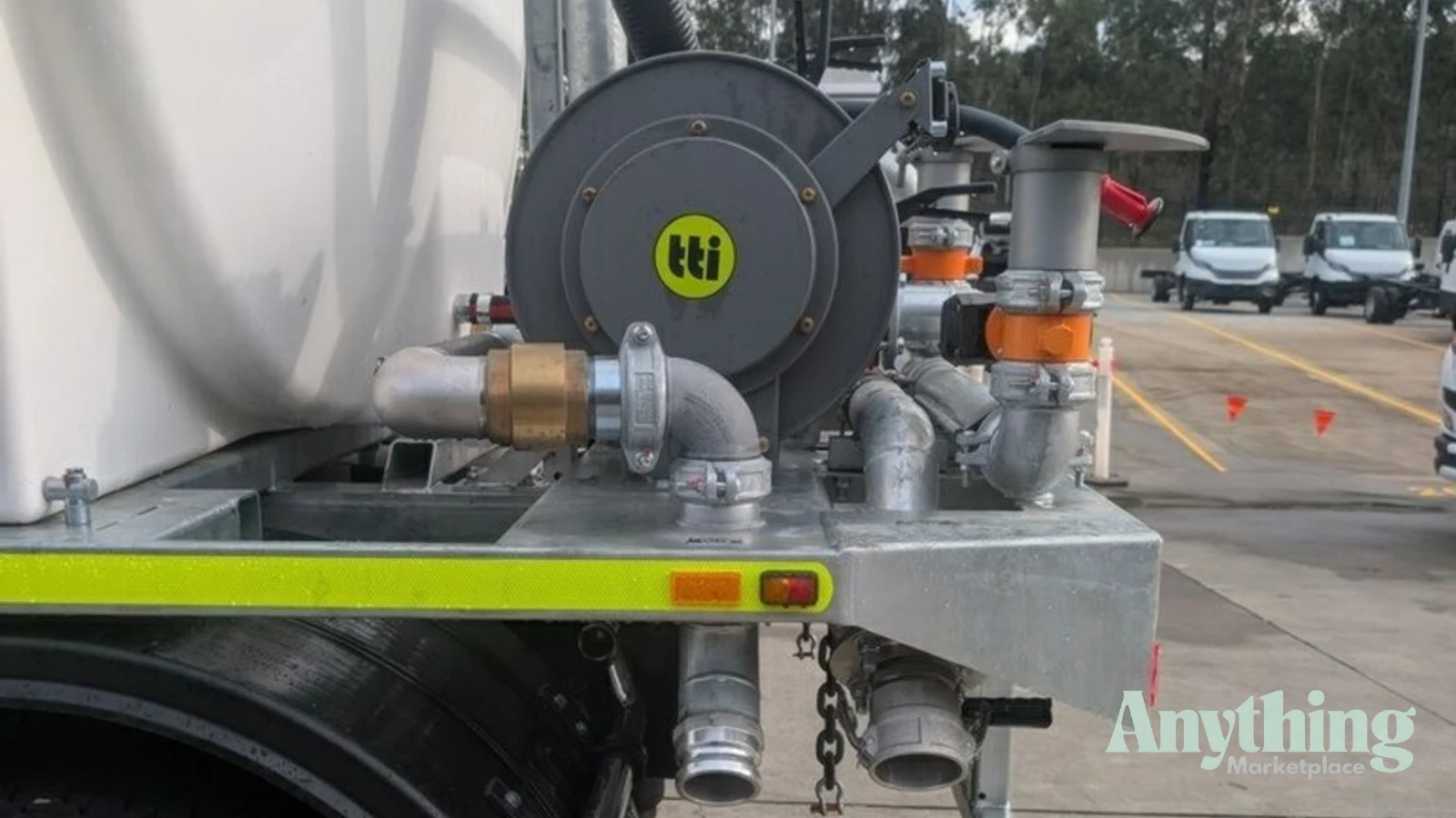 2023 New Iveco AD270A36ZP Tanker