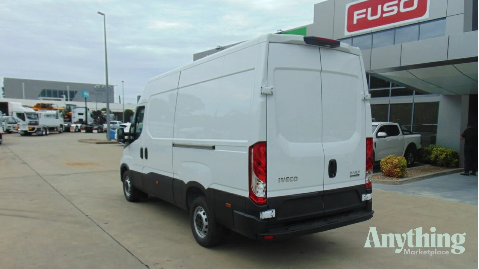 2025 New Iveco 35S18HA8V-12M3 Van