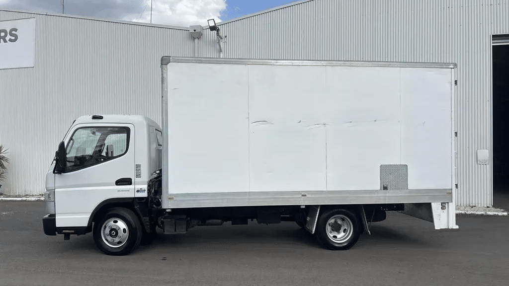 2014 Used Fuso Canter Pantech