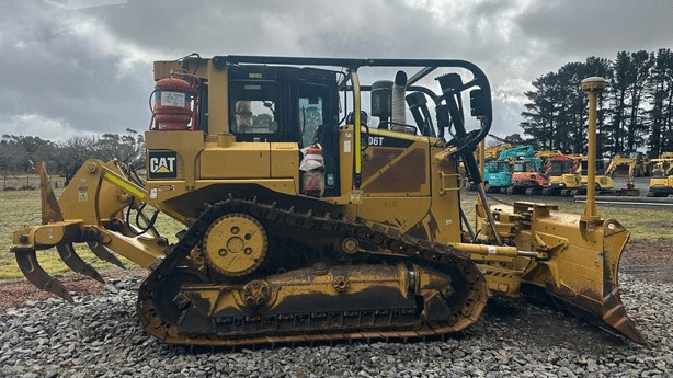 2015 Used Caterpillar D6T Bulldozers