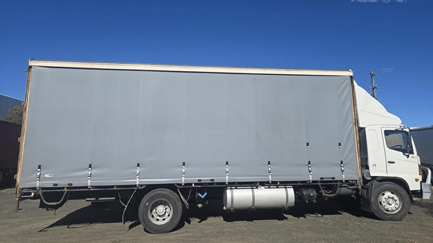 2007 Used Hino GH Curtainsider